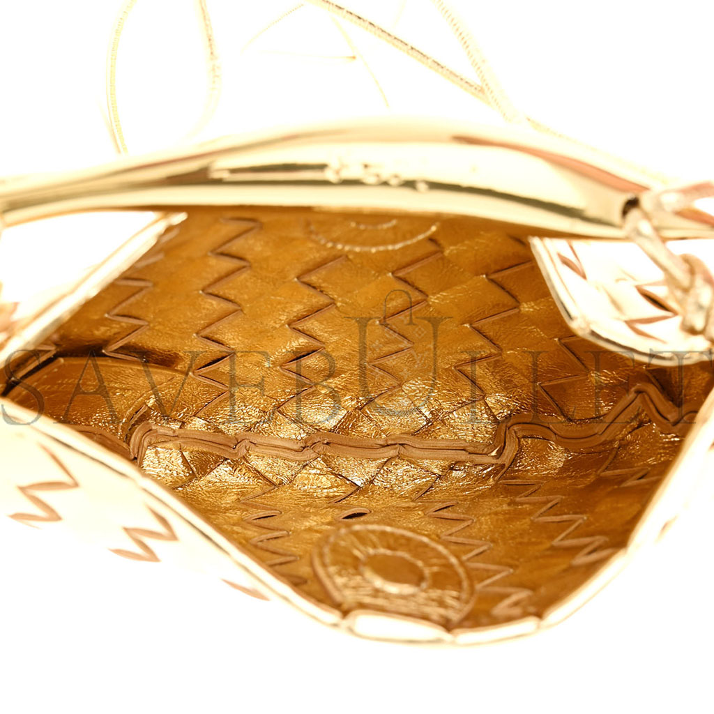 BOTTEGA VENETA MIRROR LAMINATED NAPPA INTRECCIATO MINI SARDINE BAG GOLD (20*12*3cm) BOTTEGA VENETA MIRROR LAMINATED NAPPA INTRECCIATO MINI SARDINE BAG GOLD (20*12*3cm)