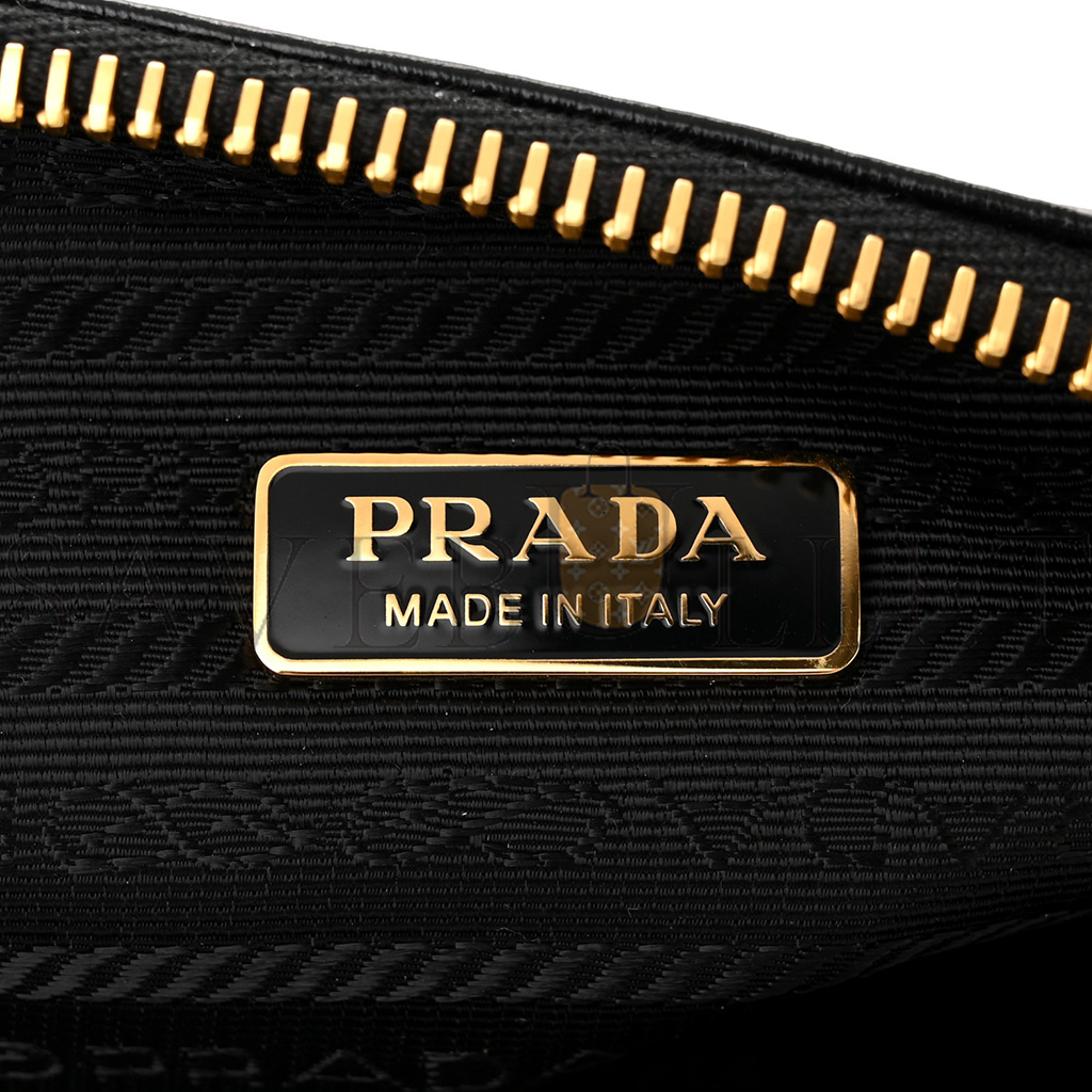 PRADA VITELLO SHINE BRUSHED CALFSKIN RE-EDITION 2002 SHOULDER BAG BLACK (24*10*6cm) PRADA VITELLO SHINE BRUSHED CALFSKIN RE-EDITION 2002 SHOULDER BAG BLACK (24*10*6cm)