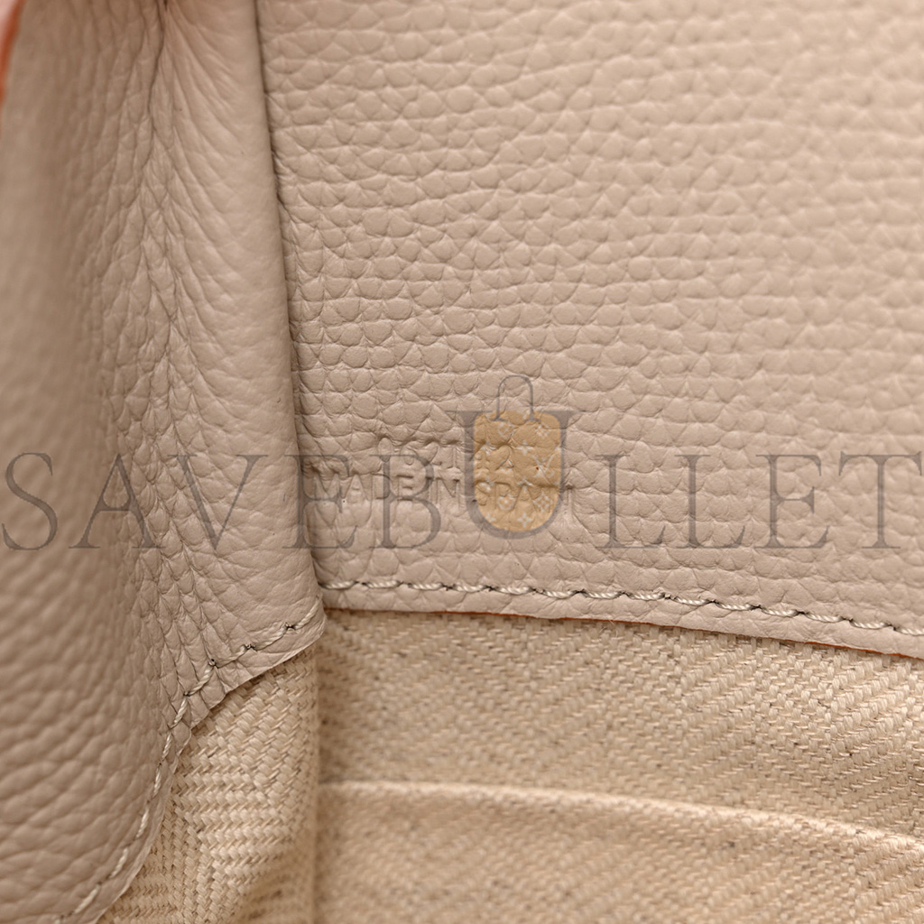 LOEWE PEBBLE GRAIN CALFSKIN MINI HAMMOCK SHOULDER BAG LIGHT GHOST (19*17*11cm) LOEWE PEBBLE GRAIN CALFSKIN MINI HAMMOCK SHOULDER BAG LIGHT GHOST (19*17*11cm)
