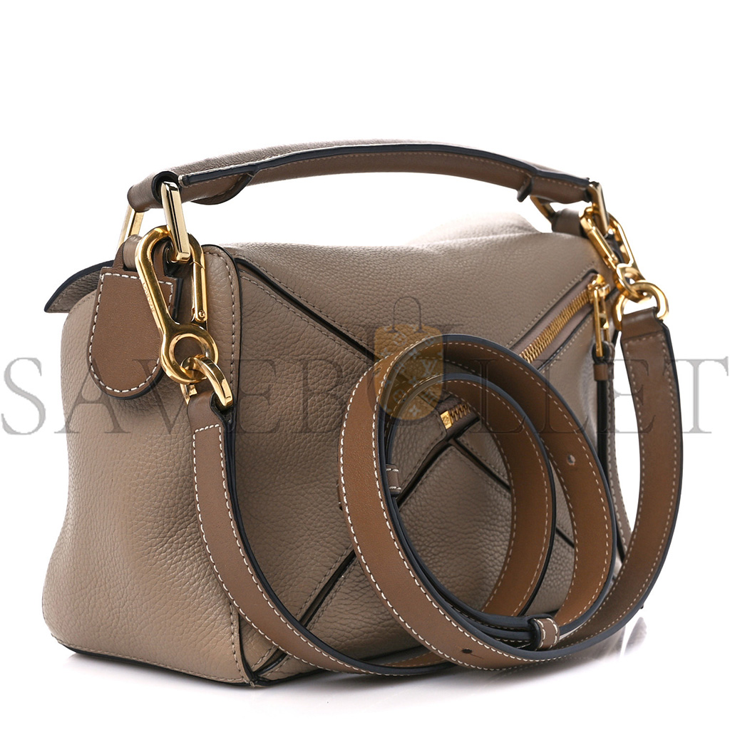 LOEWE GRAINED CALFSKIN SMALL PUZZLE BAG SAND MINK (24*16.5*10.5cm) LOEWE GRAINED CALFSKIN SMALL PUZZLE BAG SAND MINK (24*16.5*10.5cm)
